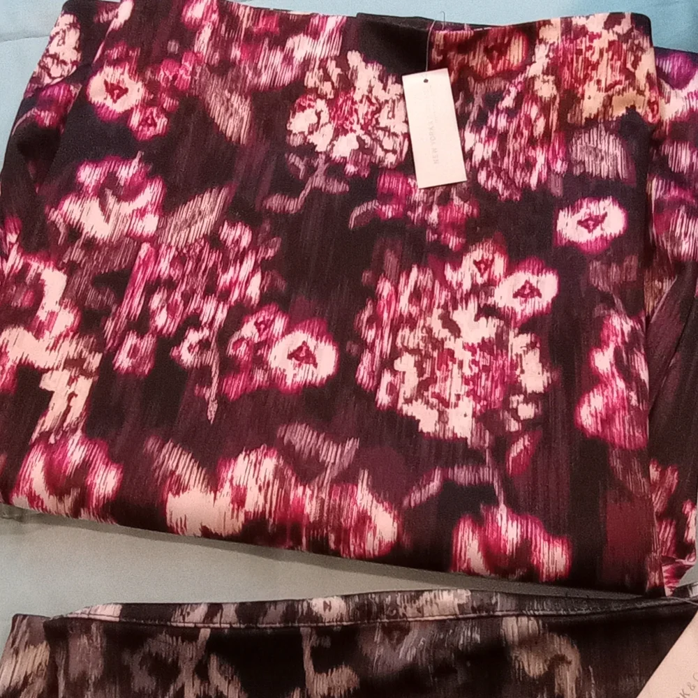 2 Skirts New York & Company Pink and Black Floral Skirs. NWT - Picture 13 of 13